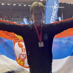 ZLATO U LESKOVCU! Lazar Arsić, učenik 5. razreda OŠ "Svetozar Marković", prvak Evrope u karateu